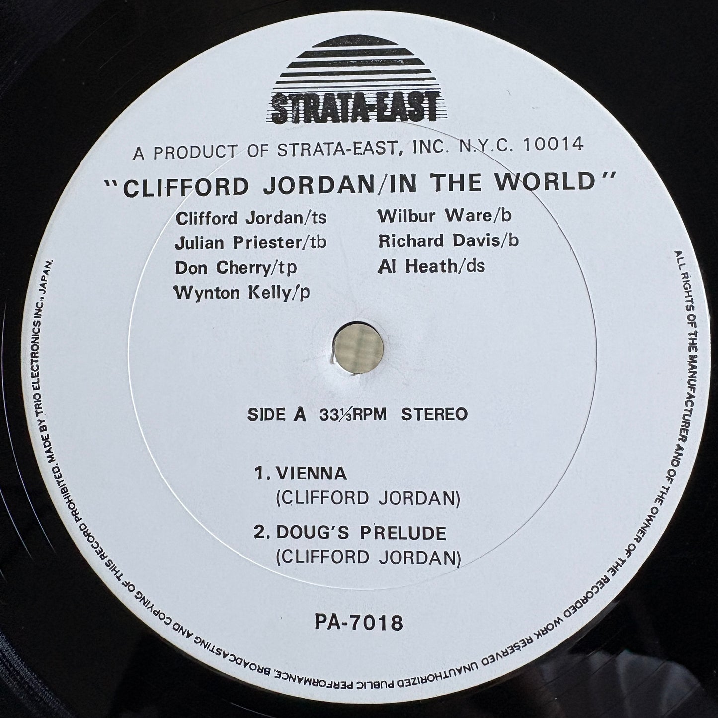 Clifford Jordan – Clifford Jordan In The World / PA-7018 Strata-East Japan Original LP